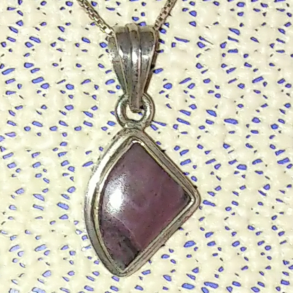 Purple agate pendant